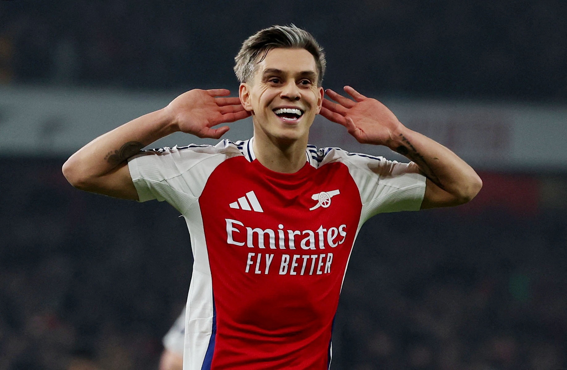 沙巴体育官网入口-记者：布伦特福德和多特曾接触过特罗萨德，但阿森纳坚持高估值