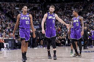 沙巴体育平台-国王最近8场1胜7负 战绩再降一位能保住自己今年的首轮