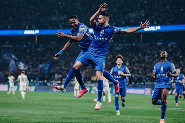 SABA沙巴体育-平均站位图破译申花战术：从反击到压着踢的领头羊