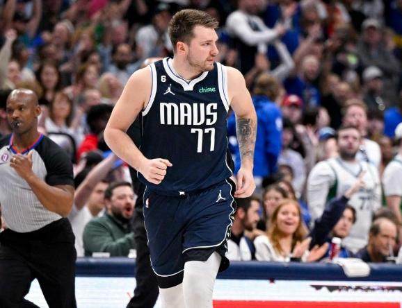 SABA沙巴体育-东契奇三战已砍117分 独行侠恐怖火力碾压无莫熊