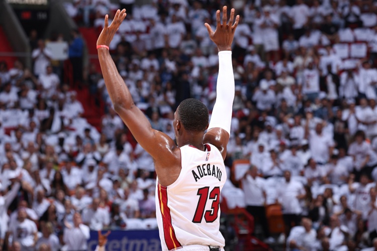 SABA沙巴体育-韦德：人们想象中的83分该是暴扣&amp;干拔&amp;各种高难度 而不是43罚球